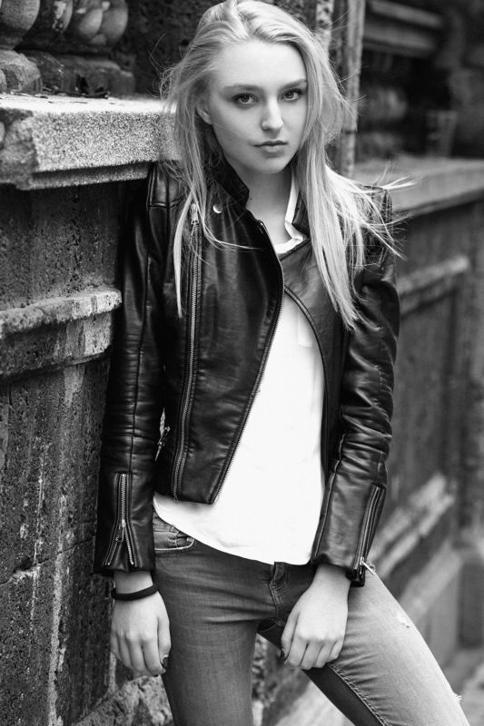 Light , Street , Natural , B&W , Black & White , Monochrome , Asen Andreev , Asen Andreev Photography , Pose , Posing , Portrait , Model , Fashion ,  Ivenaphoto preview