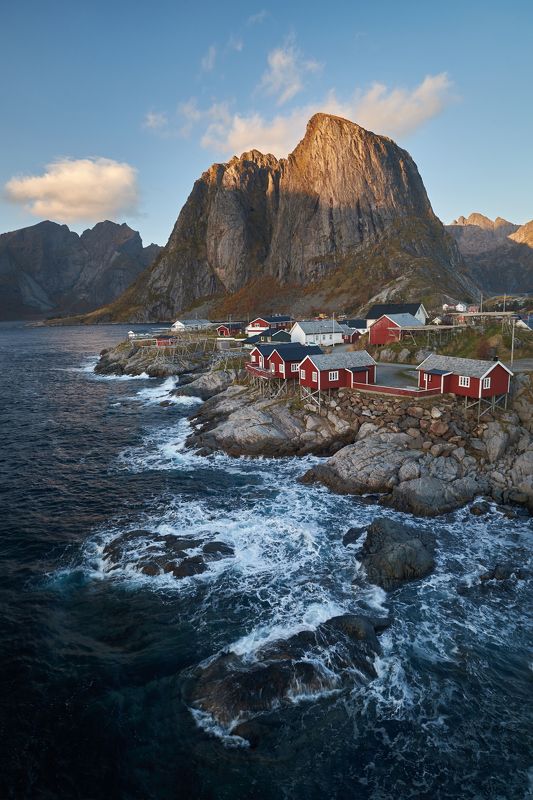 iceland,water,long,waves,coastal,cliffs,lofoten Norphoto preview