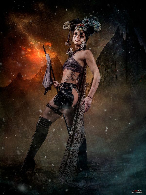 girl, snow, mountine Last Wayphoto preview