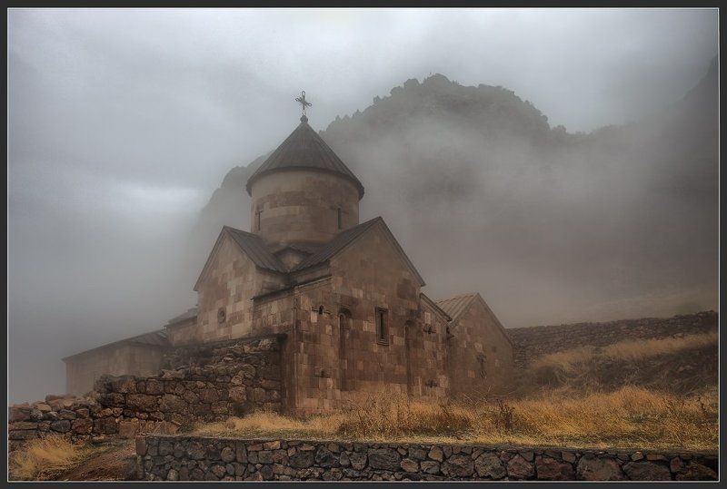 Армения. Монастырь Нораванкphoto preview