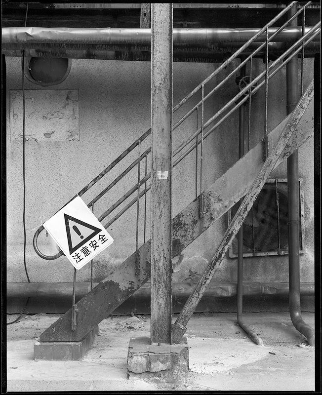 ruins black & white photo preview