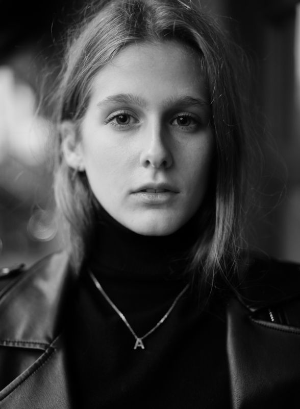 Девушка Аphoto preview