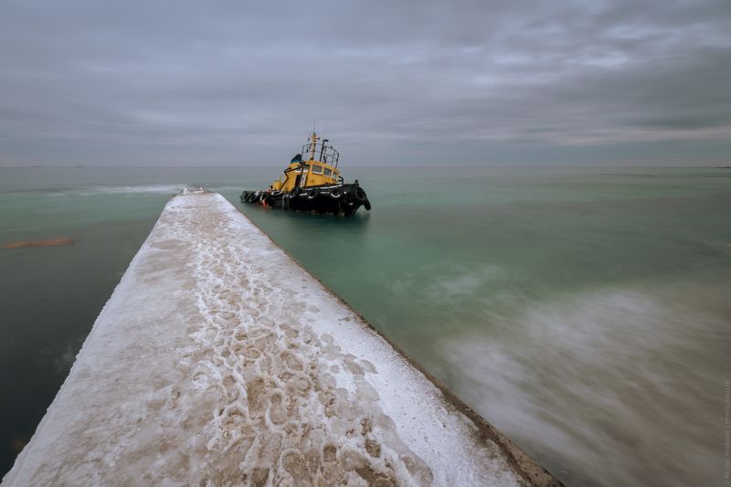 меркулов, николай меркулов, nmerkulov, nmerkulovphotography, landscape, пейзаж, никон, nikon, d850, travel, тревел, тревел фотография, одесса, odessa, украина, ukraine, кораблекрушение, boatwreck, буксир, tugboat, параллель, parallel Буксир Параллель / Tugboat Parallelphoto preview