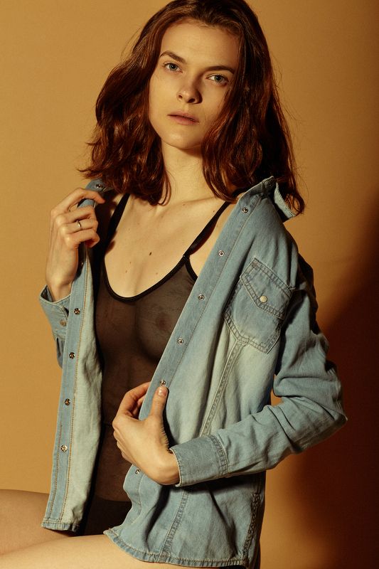 Light, Studio , Color Image , Fashion , Pose , Portrait , Posing , Studio , Asen Andreev , Asen Andreev Photography , Model ,  Alexandraphoto preview