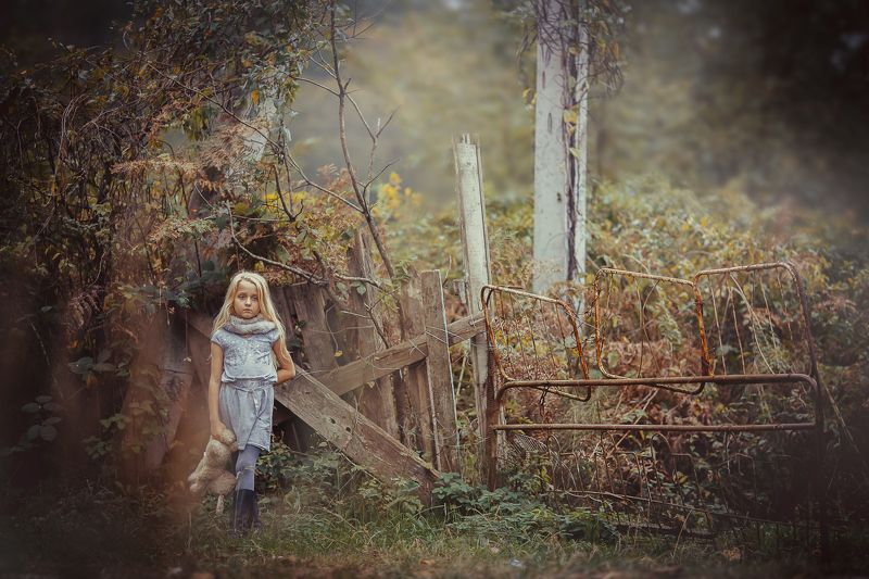 настроение природа девочка забор Настроениеphoto preview