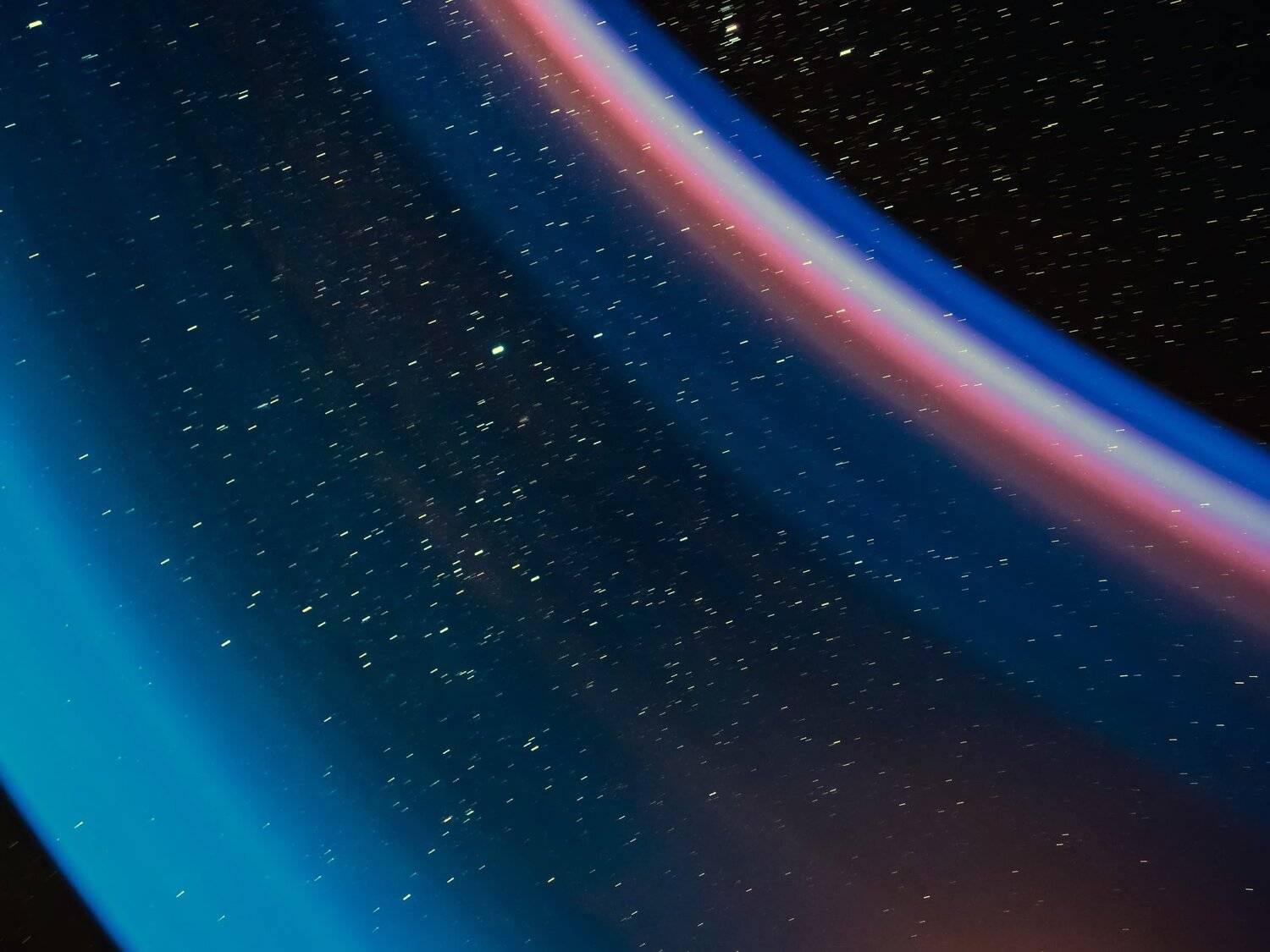 Through the rings of Saturn.. Автор: Николай Требухин lightpainting, lightart, longexposure, nightphotography, light, night, morocco, merzouga, stars, saturn, Николай Требухин