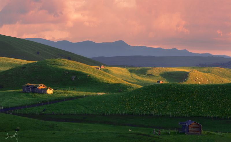 Sunrise Cabinphoto preview