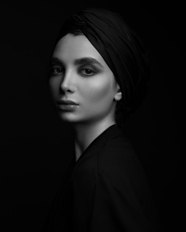 portrait, girl, eyes, lips, beautiful, studio, glamour, cute, pretty, style, eye, model, face, makeup, young, skin, headshoot Marjanphoto preview