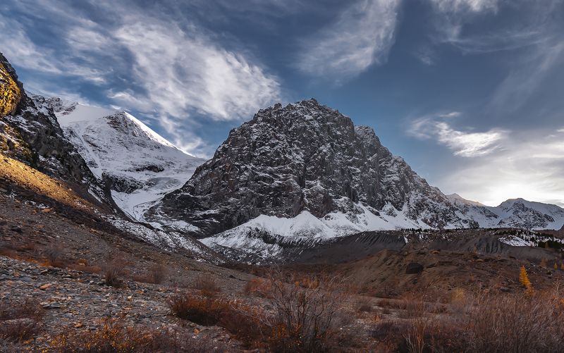горный алтай, осень, ледник большой актру, малый актру, голубое озеро, озеро Восхождение к Голубому озеру.photo preview
