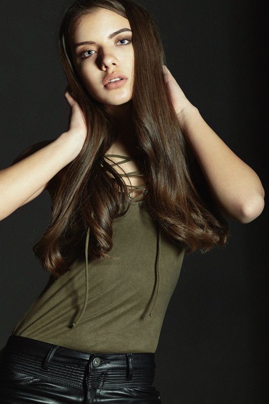 Light, Asen Andreev , Asen Andreev Photography, Portrait, Studio, Model, Pose, Posing, Fashion, Portrait, Color Image Stelianaphoto preview