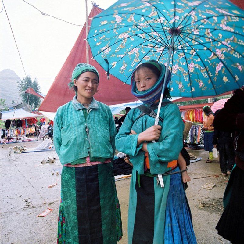 ha giang, vietnam, mf Umbrellas on mountain marketphoto preview