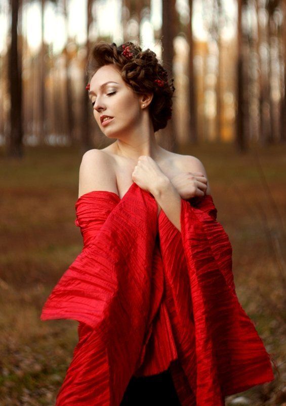 Красноеphoto preview