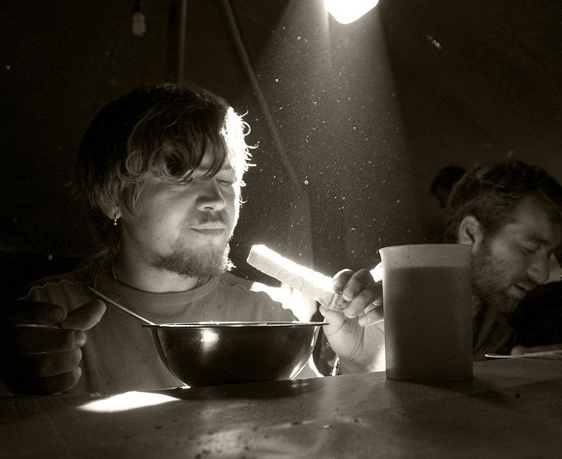 Родись человек – и краюшка хлеба готова (пословица о хлебе) фото превью