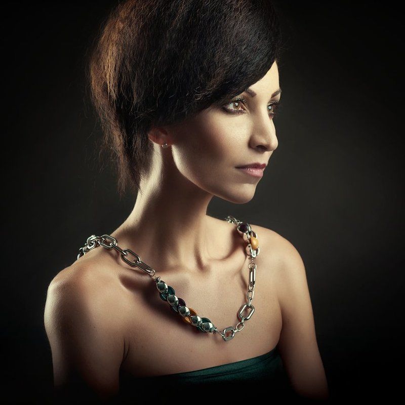 portrait, studio, woman, beauty, jewelry ...photo preview