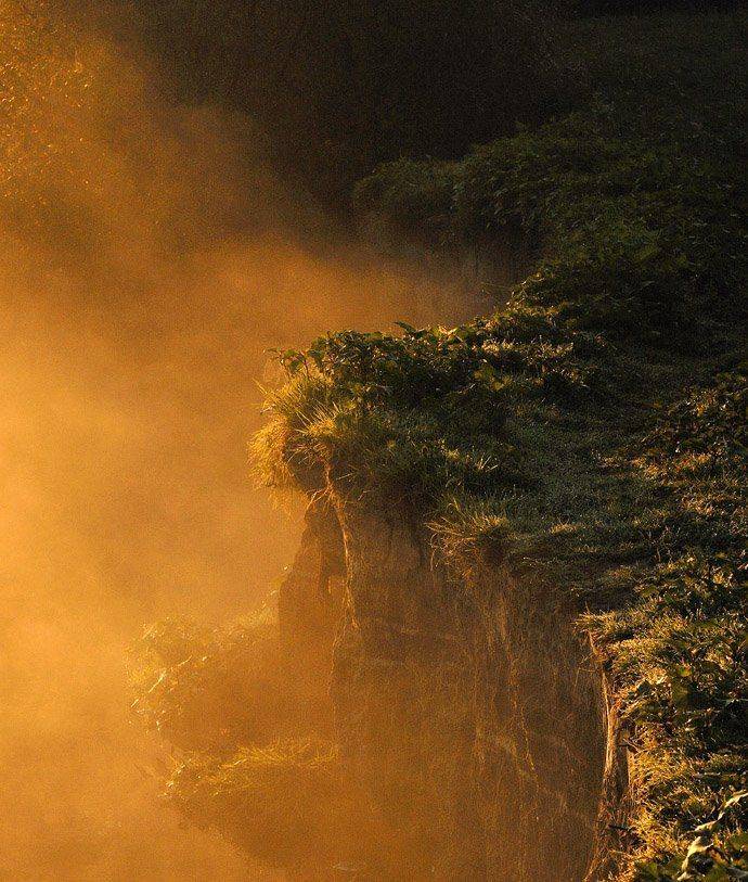 Ласточкины гнезда. Автор: Александр , Александр