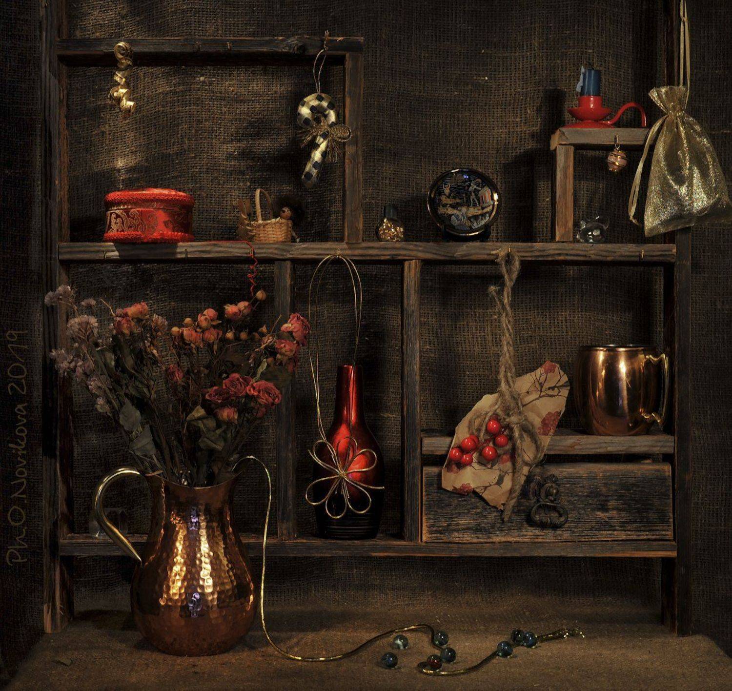 ***. Автор: Ольга Новикова кувшин,кружка,мешочек,шкатулка,шнур,полка, Ольга Новикова