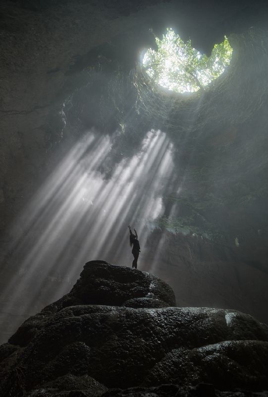 indonesia, cave Небесный светphoto preview