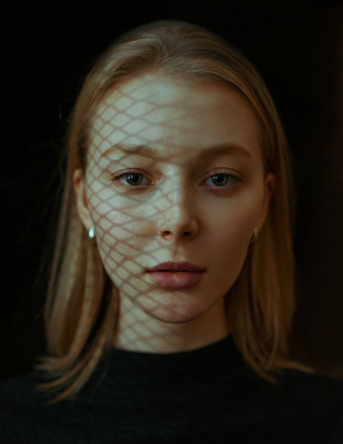 portrait, портрет, girl, indoor, studio, девушка, traces, december, ламповый, retouch, ретушь, цвет, lamp, следы, Павел Фишар