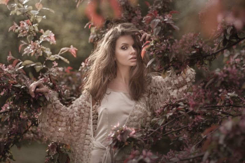 portrait women beautiful spring Springphoto preview