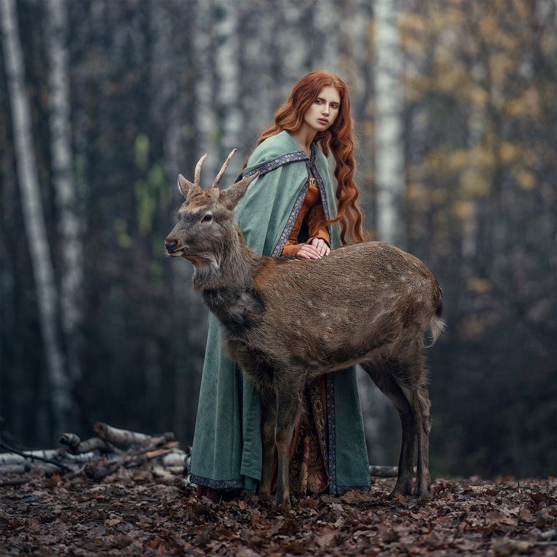 модель, олень, осень, природа, красота, рыжие волосы, red hairs, deer beauty in naturephoto preview