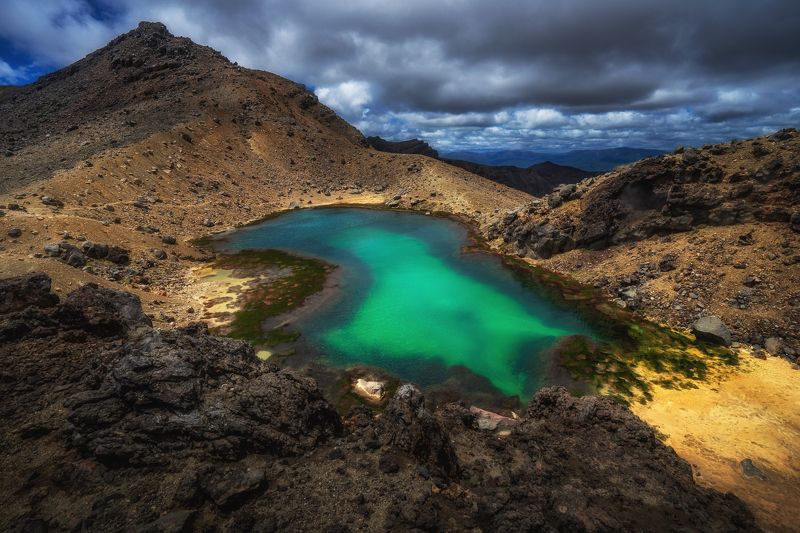 озеро пейзаж горы новаязеландий вода вулканическое озероphoto preview