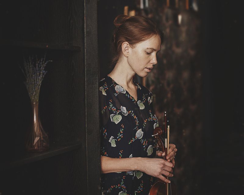 портрет, естественный свет, настроение, студия, скрипка, portrait, mood Дашаphoto preview