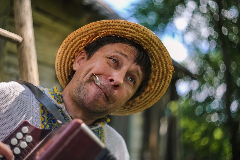 А я милого узнаю по походке...photo preview