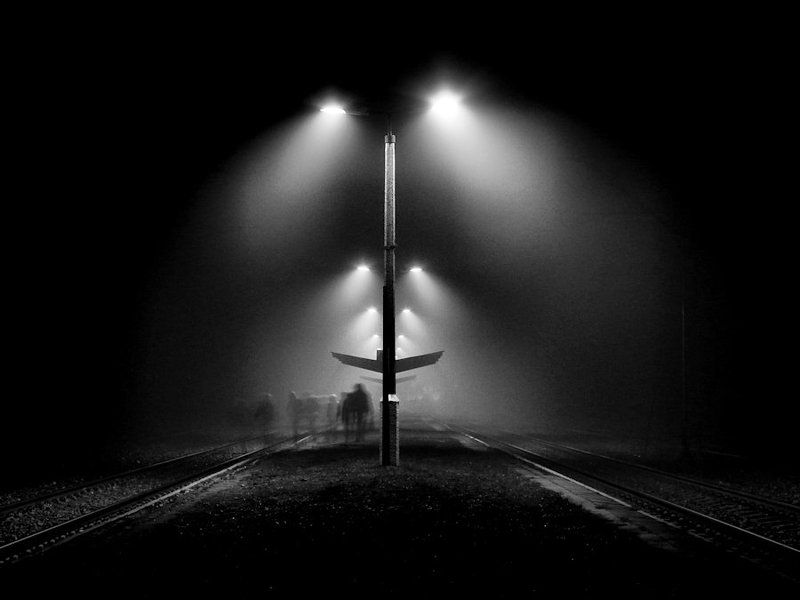 model: Dorothy Millsphoto preview