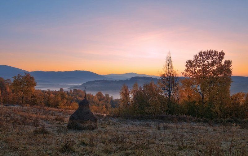 Пейзаж с копичкой...photo preview