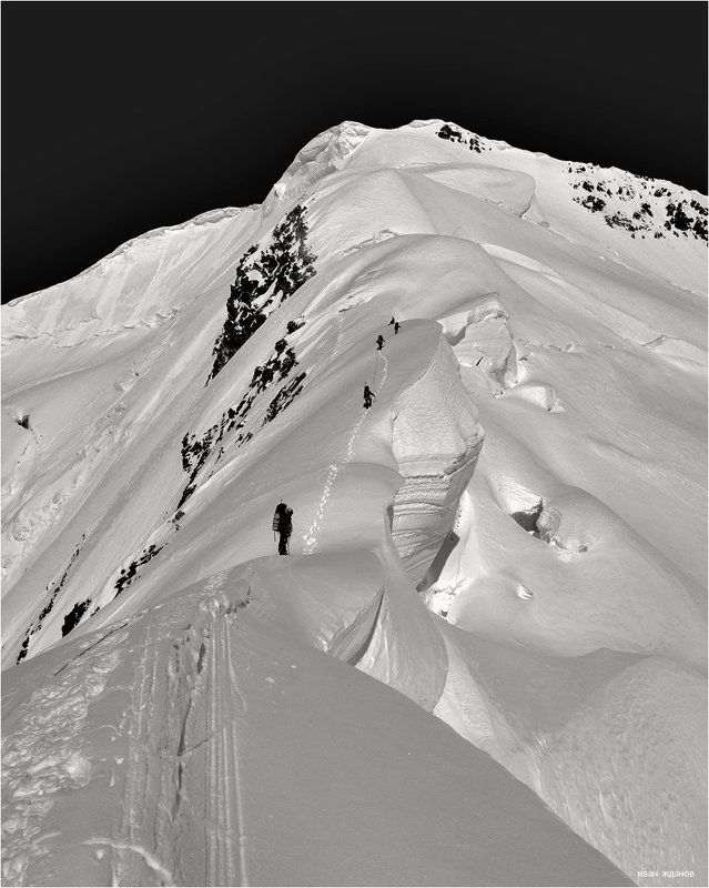 горы, памир, туризм, альпинизм, пик, революции 6974 Почти у целиphoto preview