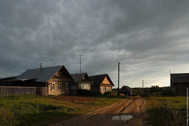 молога, деревня, вечер, закат, улица, тучи, лето, тверская, никольское, rpp, избы Деревенская улицаphoto preview