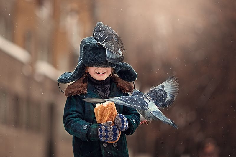 россия, голод, голуби, улица, мальчик, ребенок Голодphoto preview