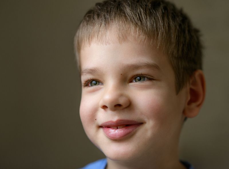 портрет, дети, ребенок, цвет, улыбка, взгляд Иванphoto preview