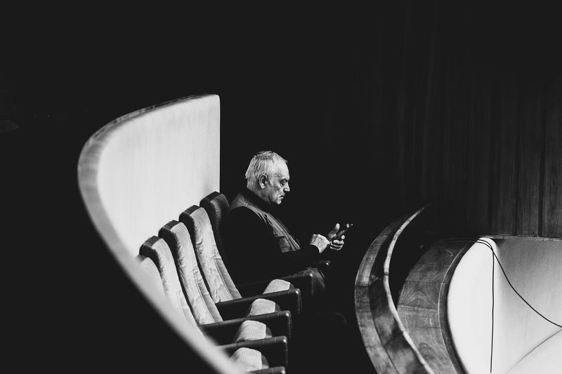 портрет, чб, черно-белое, театр, жанр, portrait, genre, bw, blackandwhite Зрительphoto preview