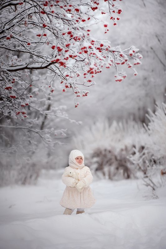 дети, ребенок, снег, зима Снегурочкаphoto preview