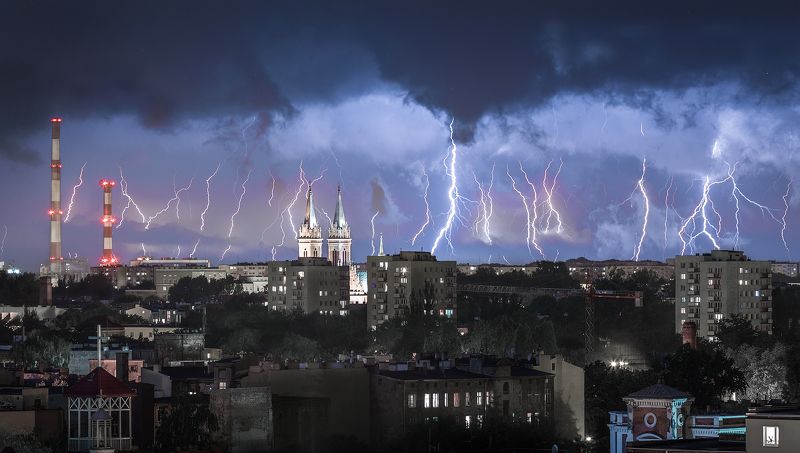 storm, city, lodz, night, light, poland, architecture, landscape Stormphoto preview