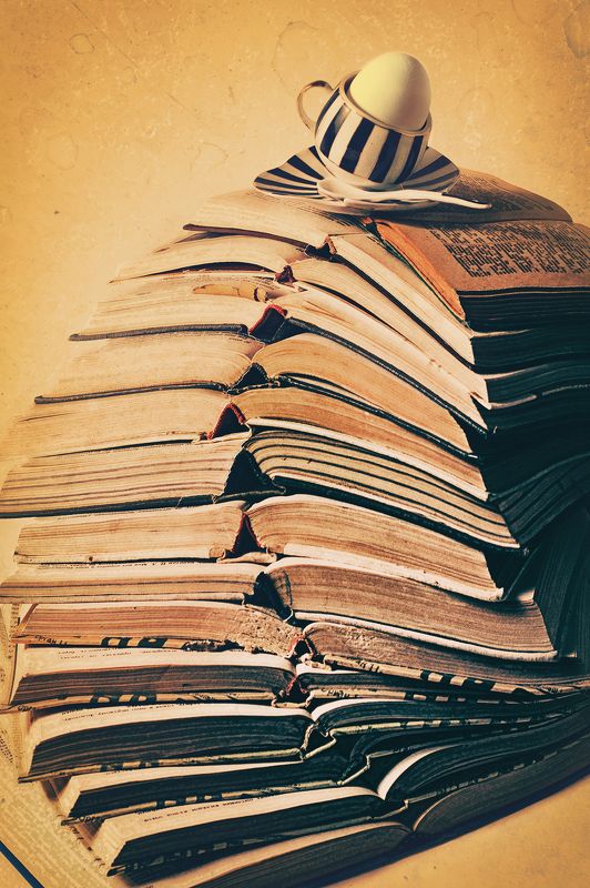 книги, чашка, яйцо, натюрморт On the topphoto preview