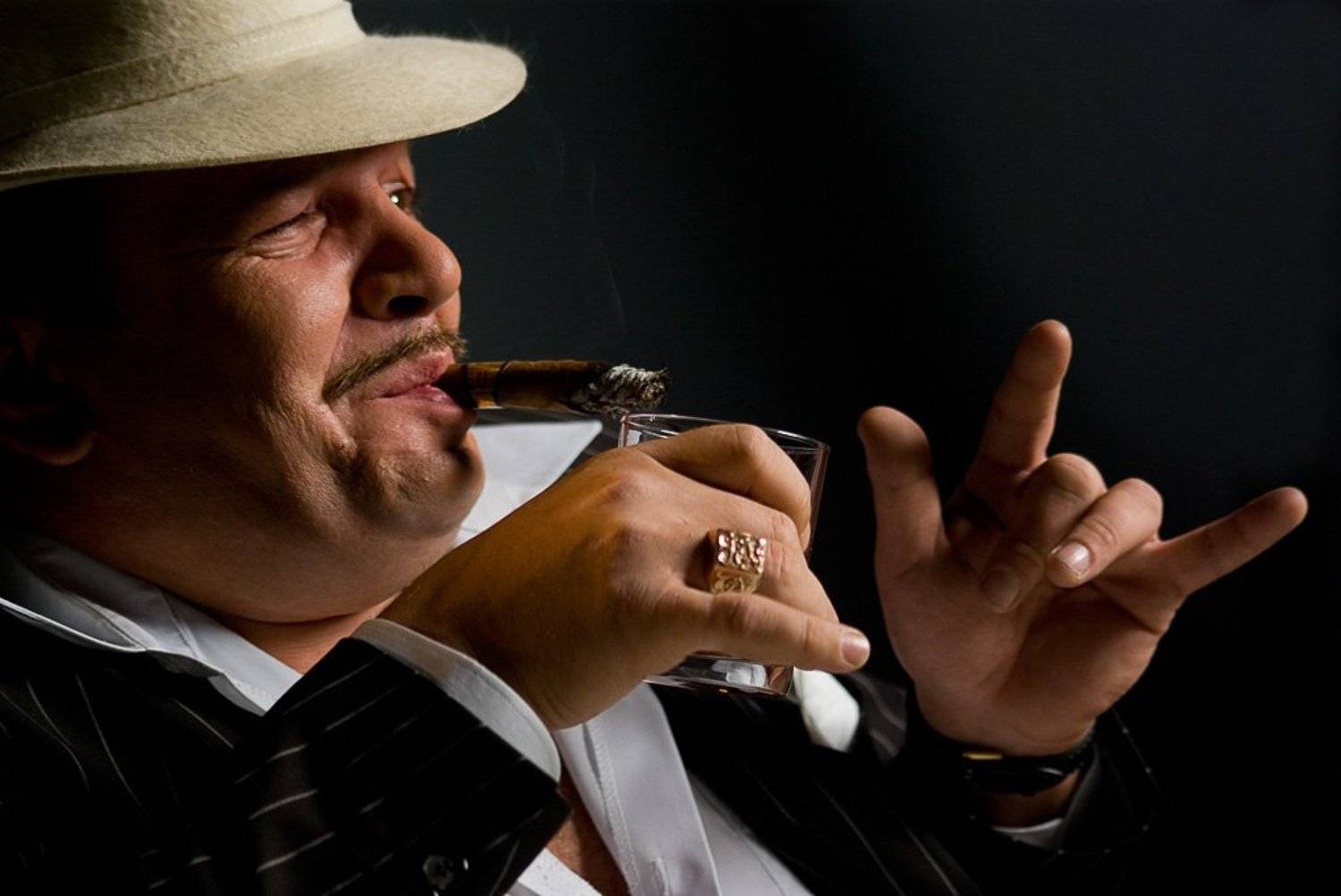 Сема, не смешите мои тапочки!!! :). Автор: Руденко Олег , Руденко Олег