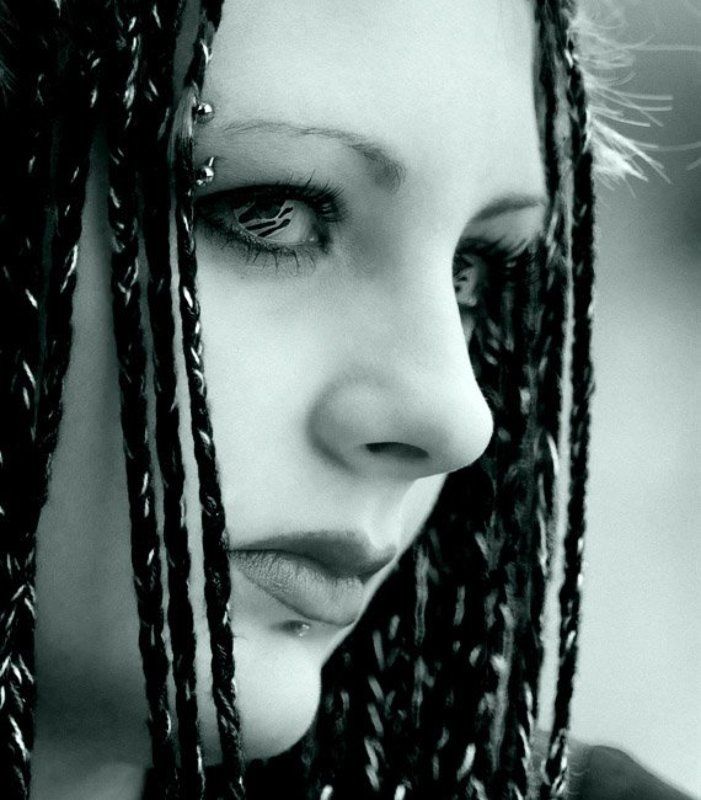 девушка взгляд линзы Ночь - твоя....photo preview