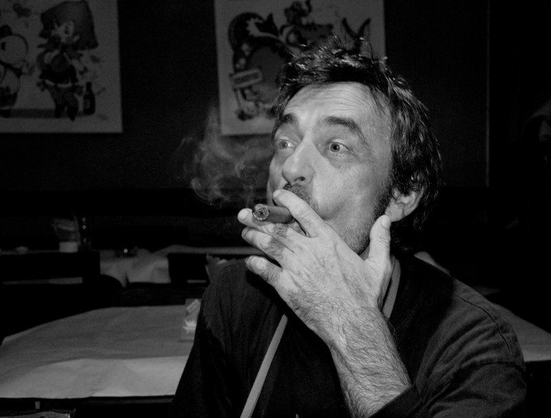 сигара, портрет, патрик В затягphoto preview