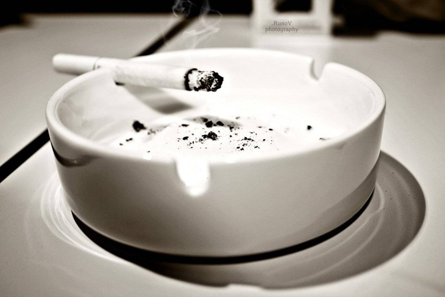 сигарета, дым, чб, 400d, Roman RunoV