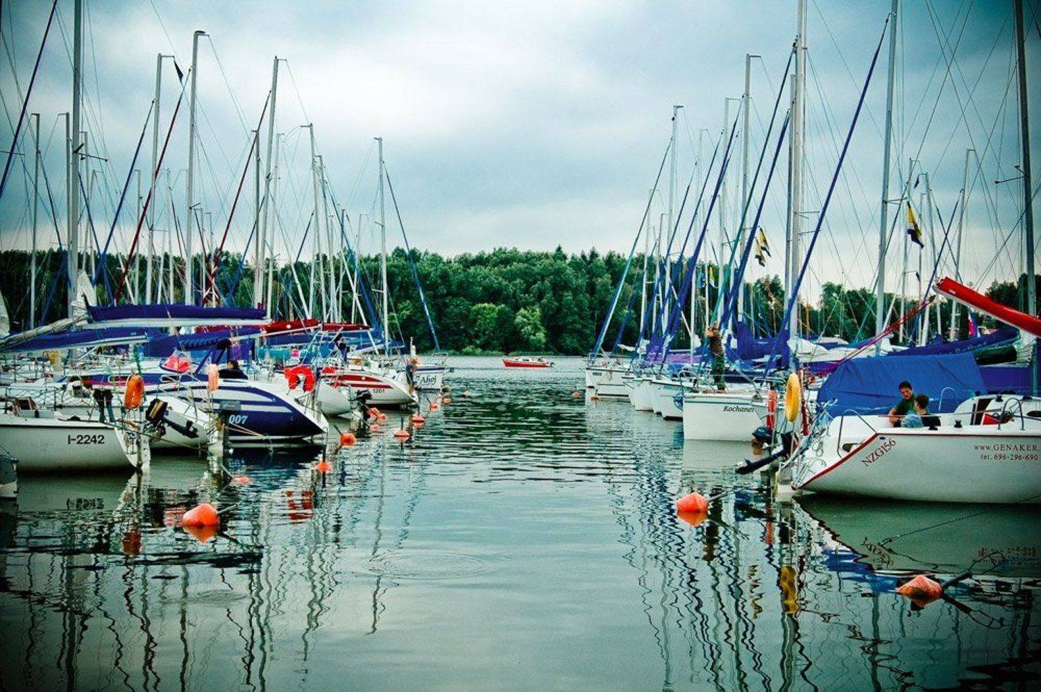 Из жизни яхт. Дубль два.. Автор: Игорь яхты, озеро, вода, польша, миколайки, Игорь