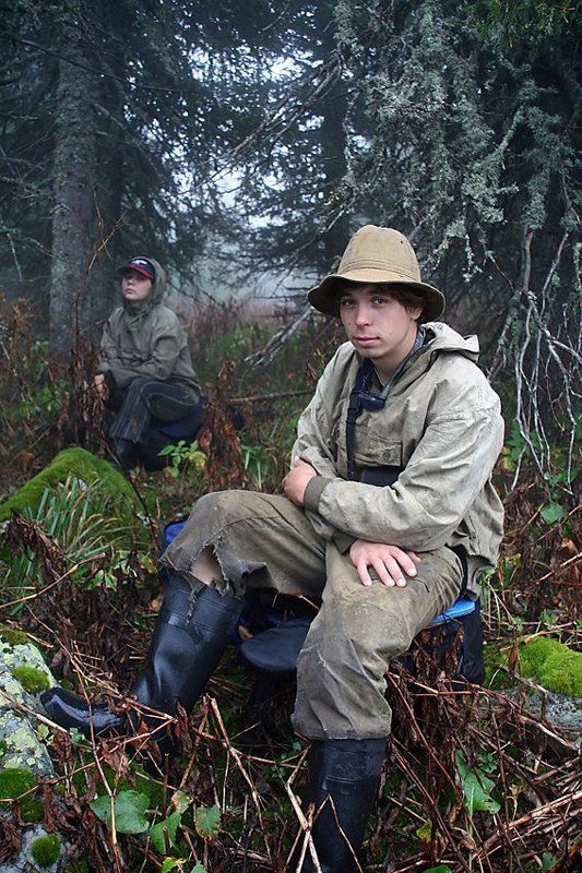 двойной потрет в лесуphoto preview