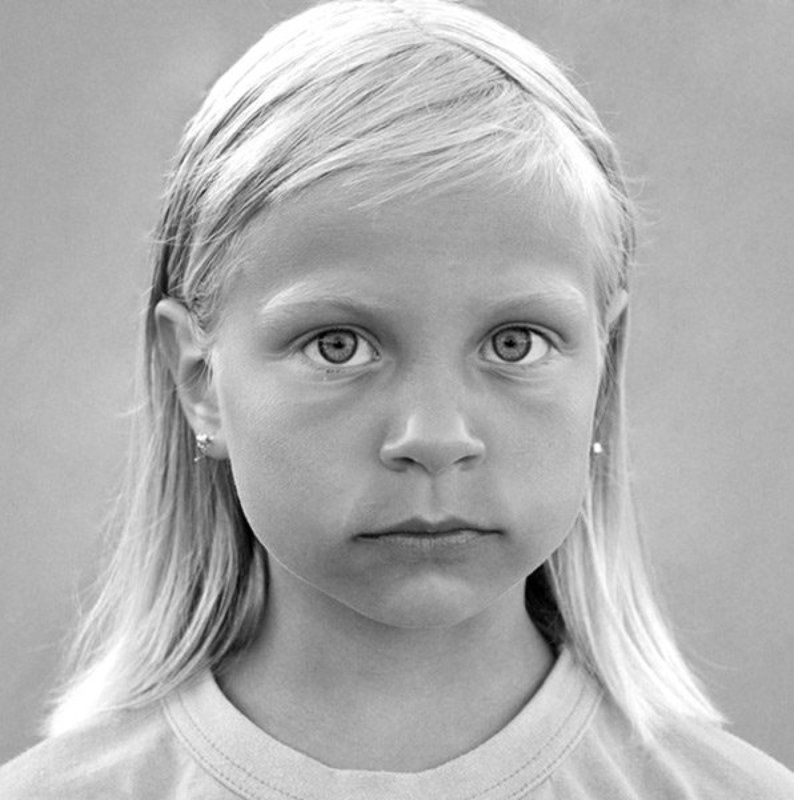 portrait Portrait of the Little Girl...photo preview