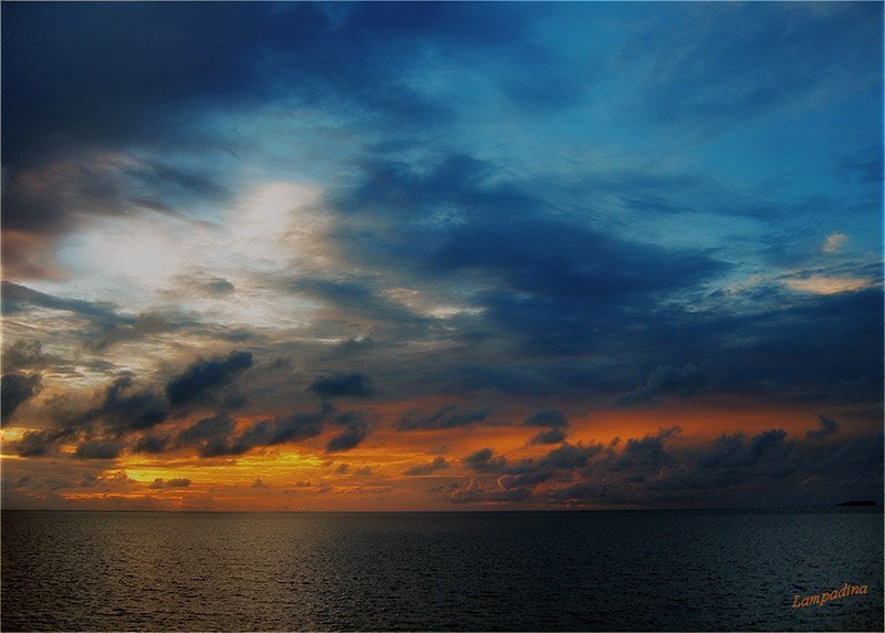 индийский океан, мальдивы, закат, штиль Одиночество в закатной палитре...photo preview