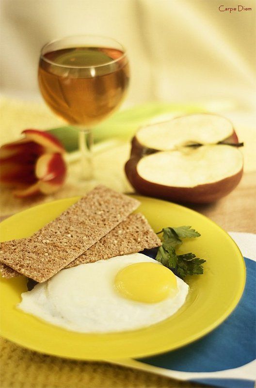 завтрак, яичница, яблоко, утро Завтрак желаете?photo preview