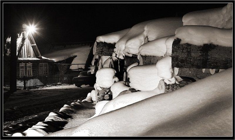 ночь, деревня Ночь в уральской деревнеphoto preview