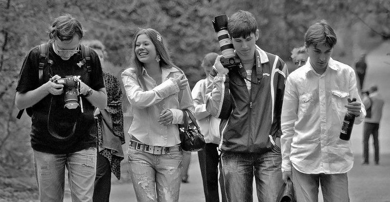 фотограф модель протрет камера объектив пиво Новые Неуловимыеphoto preview