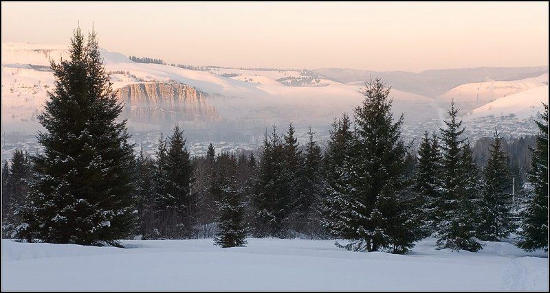 миньяр ажигардак Долина городка Миньярphoto preview
