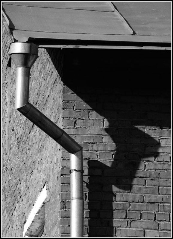 кирпич, металл Кирпич и металлphoto preview